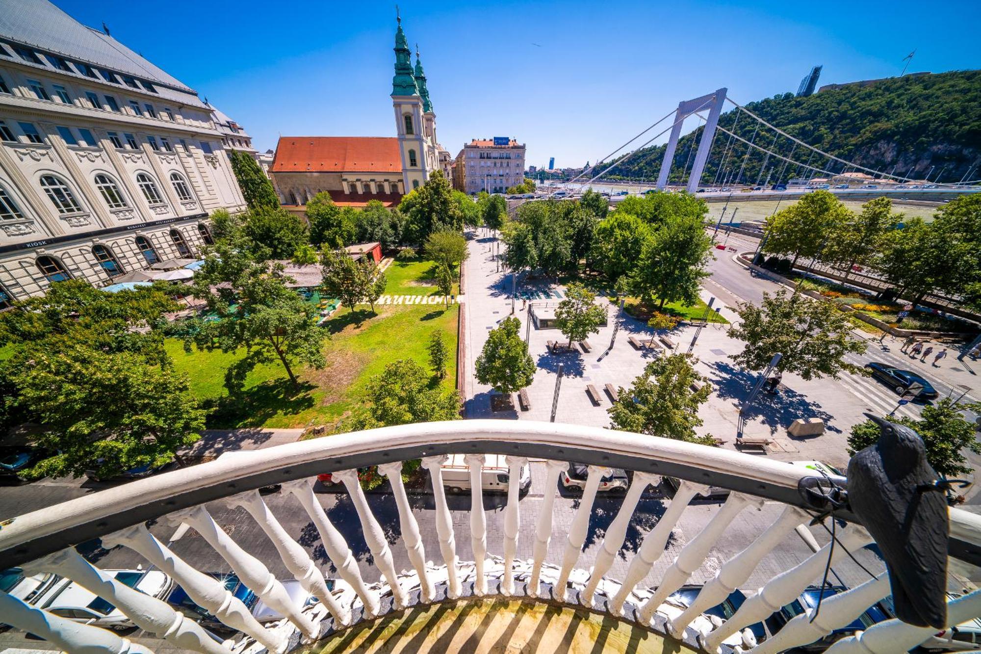 Budapest Riverfront Suite ภายนอก รูปภาพ